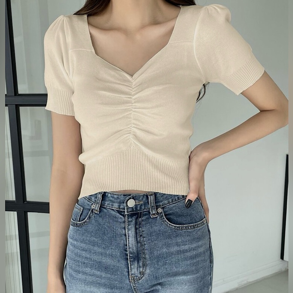Ribbed Cream Ruched Sweetheart Neckline Top Small